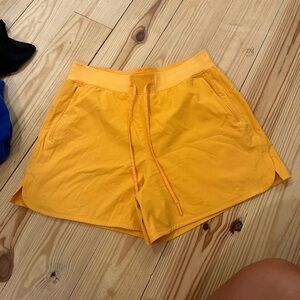 Lululemon License to Train HR Shorts